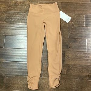 Lululemon awakening HR tight 25”